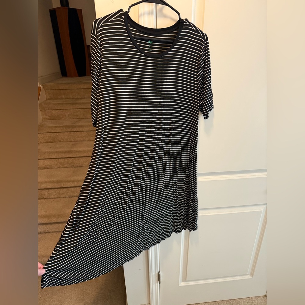 Dip Black and White Striped Top XL